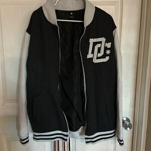 Grey and white DC jacket men’s size XL